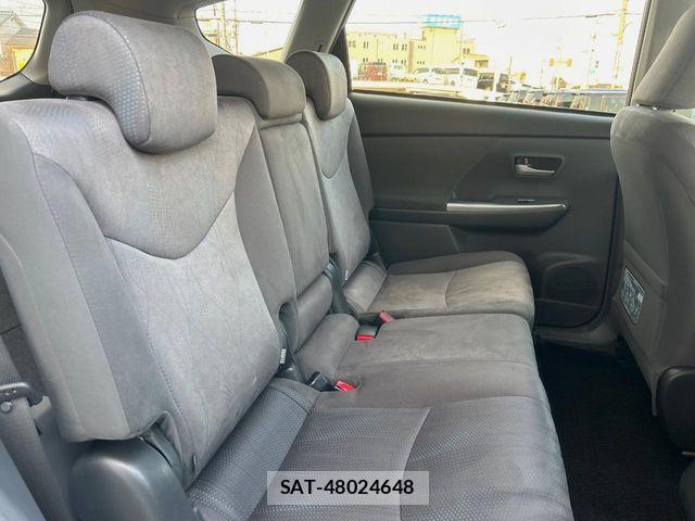 Toyota PRIUS ALPHA 2011-11 5876038-8