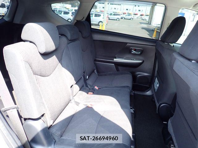 Toyota PRIUS ALPHA 2020-12 5876008-17