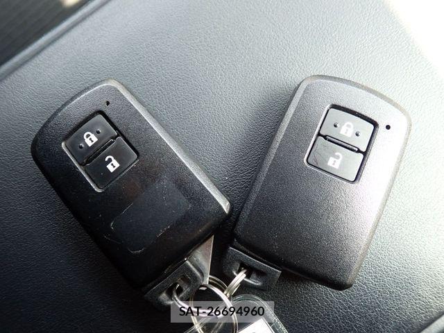 Toyota PRIUS ALPHA 2020-12 5876008-20