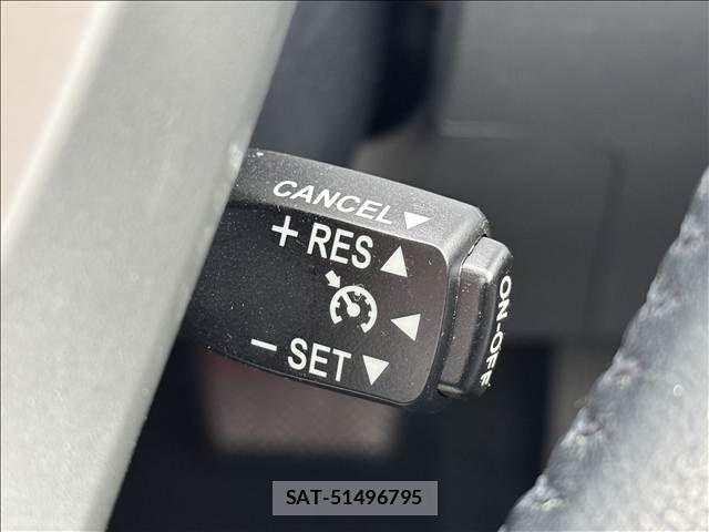 Toyota PRIUS ALPHA 2012-07 5876060-10