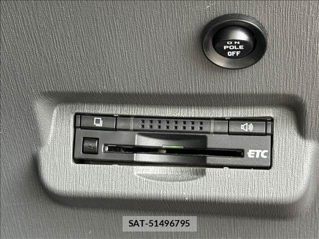 Toyota PRIUS ALPHA 2012-07 5876060-11