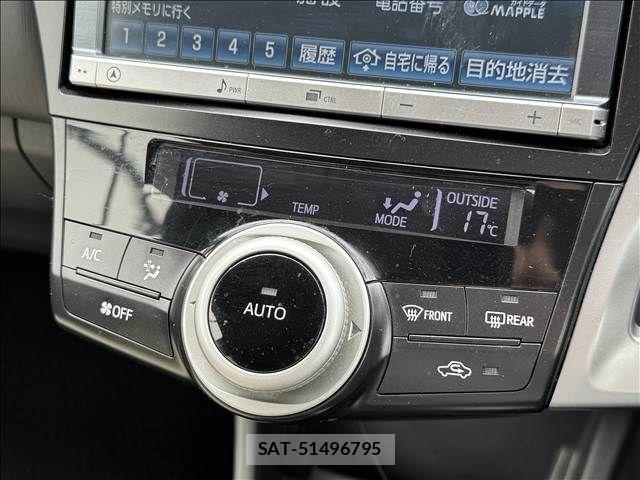 Toyota PRIUS ALPHA 2012-07 5876060-12