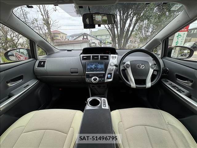 Toyota PRIUS ALPHA 2012-07 5876060-2