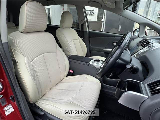 Toyota PRIUS ALPHA 2012-07 5876060-6