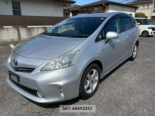 Toyota PRIUS ALPHA 2011-10 5876057-0