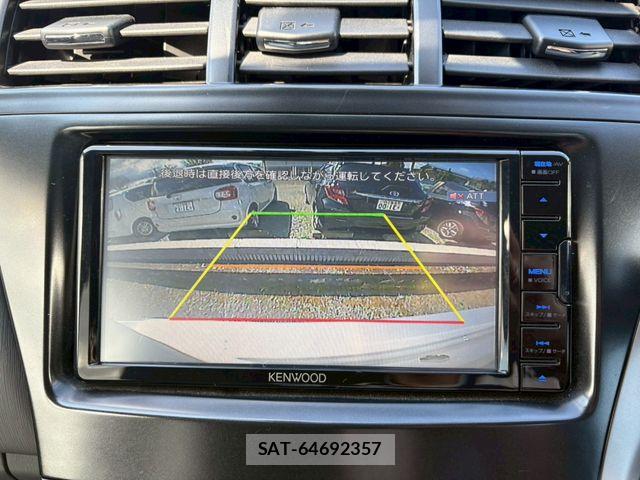 Toyota PRIUS ALPHA 2011-10 5876057-20