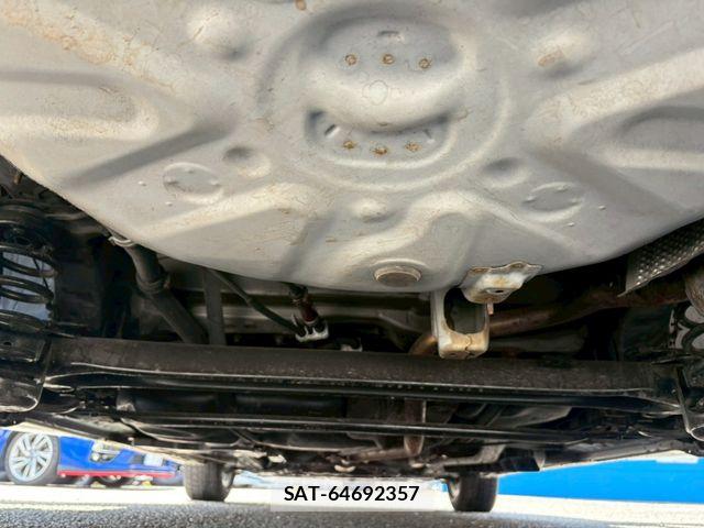 Toyota PRIUS ALPHA 2011-10 5876057-29