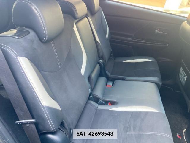 Toyota PRIUS ALPHA 2017-12 5875997-12