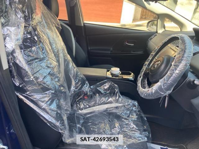 Toyota PRIUS ALPHA 2017-12 5875997-15