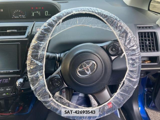 Toyota PRIUS ALPHA 2017-12 5875997-17