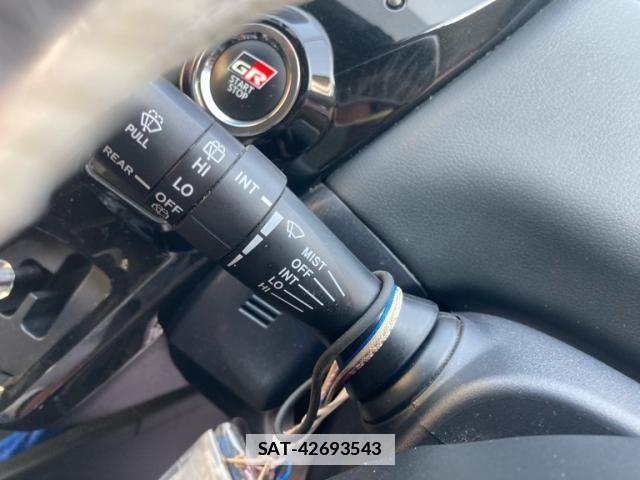 Toyota PRIUS ALPHA 2017-12 5875997-19