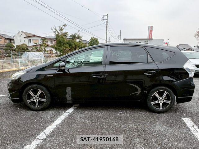 Toyota PRIUS ALPHA 2011-08 5876055-7