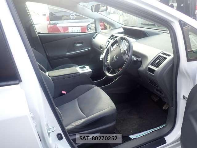 Toyota PRIUS ALPHA 2011-09 6016603-9