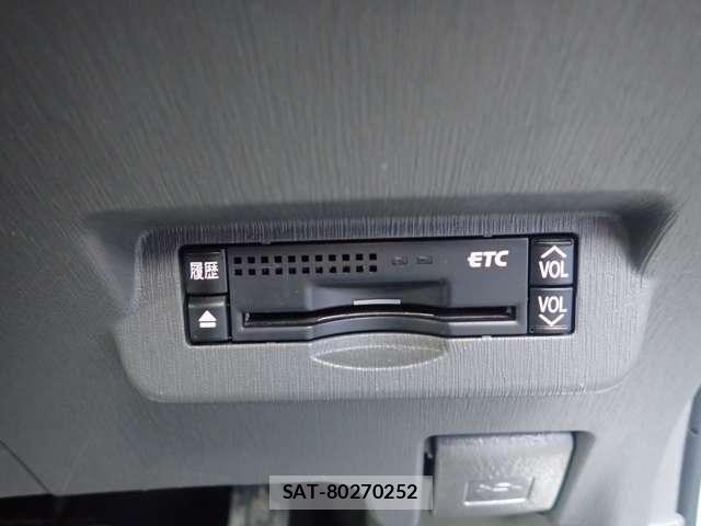 Toyota PRIUS ALPHA 2011-09 6016603-18