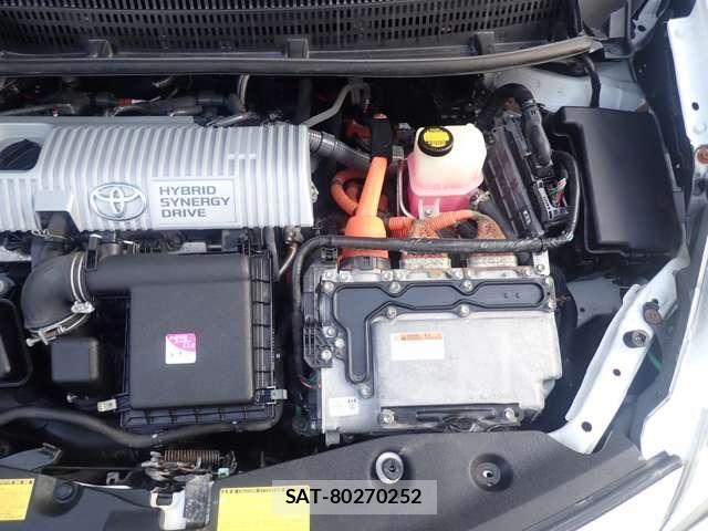 Toyota PRIUS ALPHA 2011-09 6016603-25