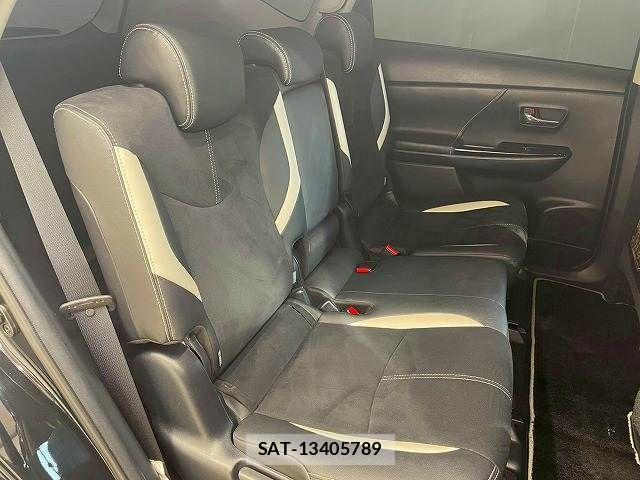 Toyota PRIUS ALPHA 2016-05 6016595-11
