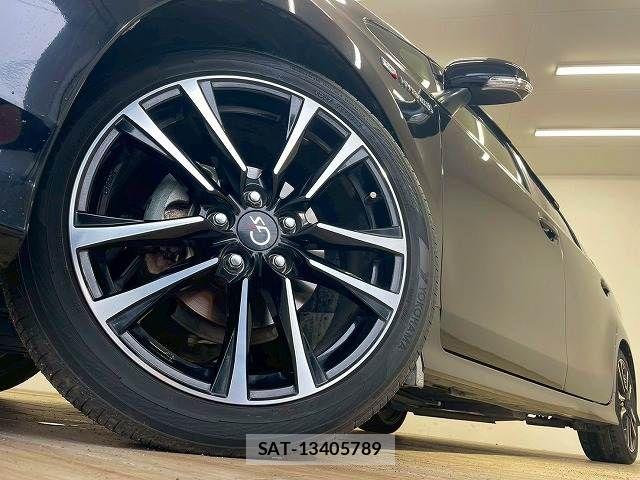 Toyota PRIUS ALPHA 2016-05 6016595-18