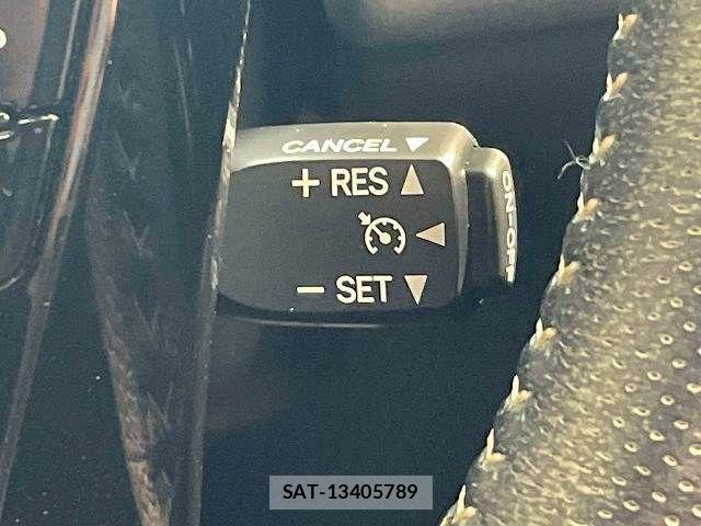 Toyota PRIUS ALPHA 2016-05 6016595-5