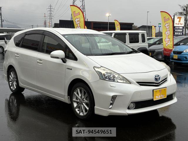 Toyota PRIUS ALPHA 2013-03 6016626-11