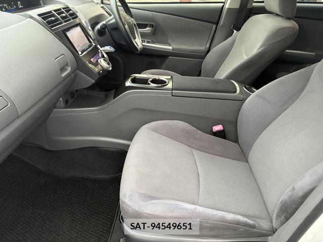 Toyota PRIUS ALPHA 2013-03 6016626-20