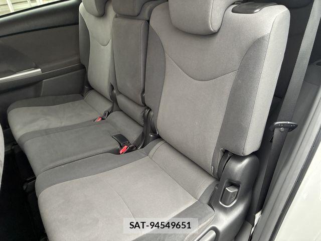 Toyota PRIUS ALPHA 2013-03 6016626-22