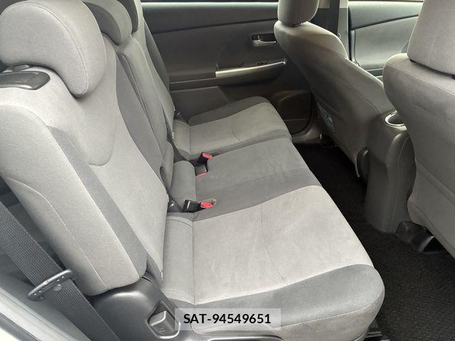 Toyota PRIUS ALPHA 2013-03 6016626-24