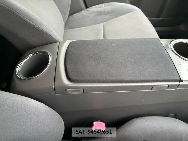 Toyota PRIUS ALPHA 2013-03 6016626-28