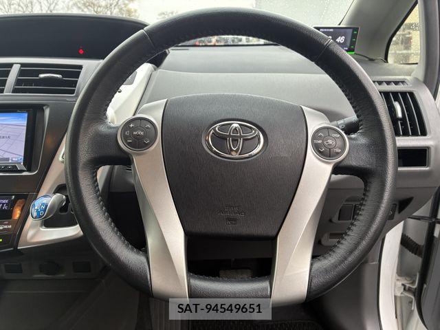 Toyota PRIUS ALPHA 2013-03 6016626-5