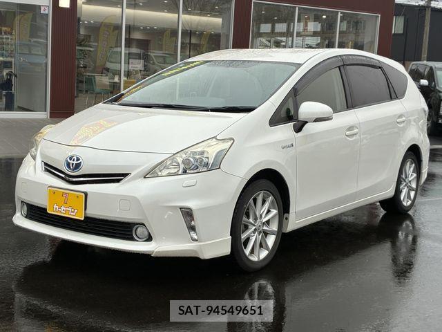 Toyota PRIUS ALPHA 2013-03 6016626-6
