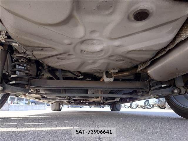 Toyota PRIUS ALPHA 2014-11 6246817-9