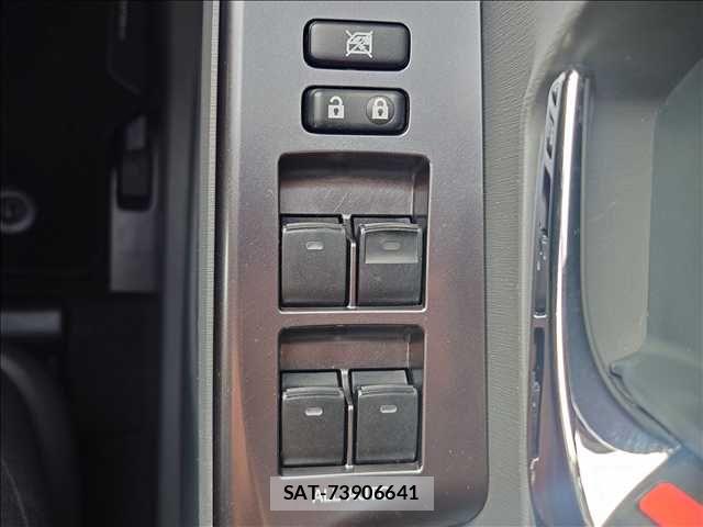 Toyota PRIUS ALPHA 2014-11 6246817-14
