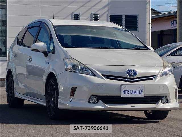 Toyota PRIUS ALPHA 2014-11 6246817-4