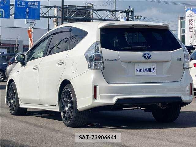 Toyota PRIUS ALPHA 2014-11 6246817-5