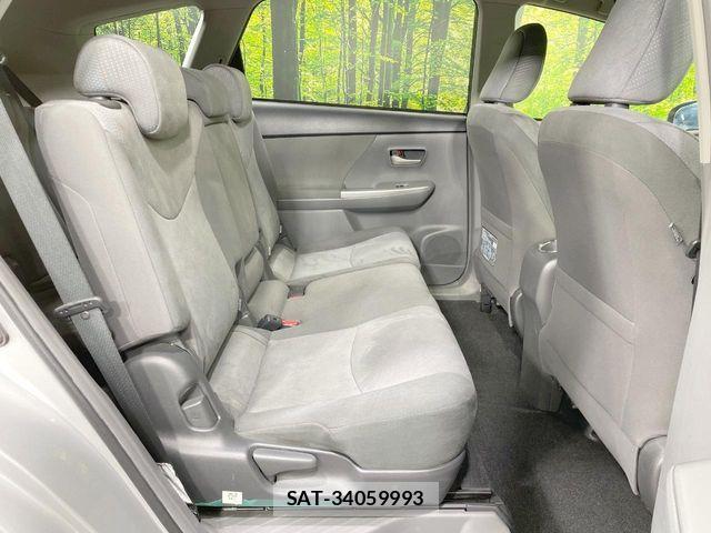 Toyota PRIUS ALPHA 2012-01 6246833-9