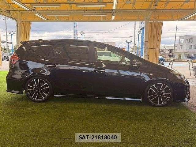 Toyota PRIUS ALPHA 2016-03 6277150-15