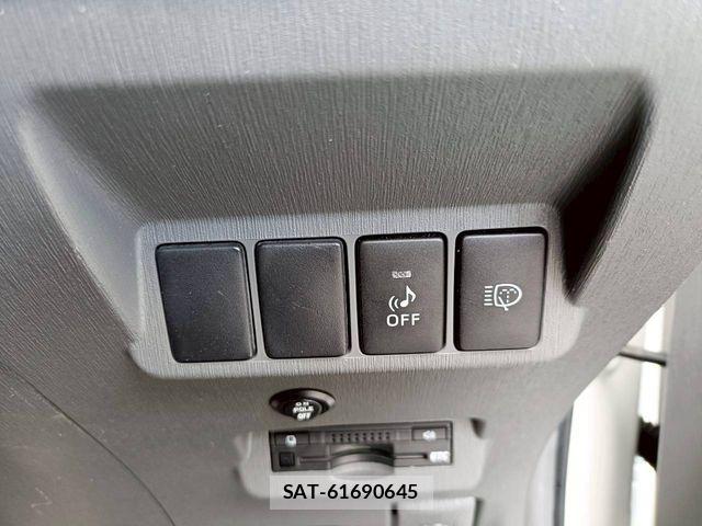 Toyota PRIUS ALPHA 2012-09 6277159-12
