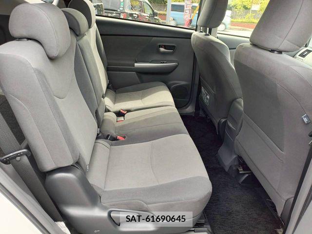 Toyota PRIUS ALPHA 2012-09 6277159-26