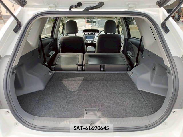 Toyota PRIUS ALPHA 2012-09 6277159-6