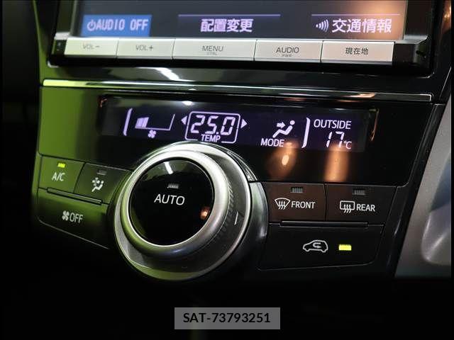 Toyota PRIUS ALPHA 2015-10 6272621-10