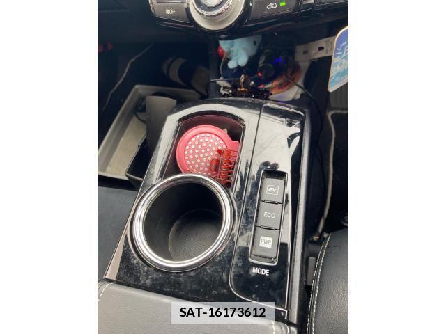 Toyota PRIUS ALPHA 2017-08 6305966-21