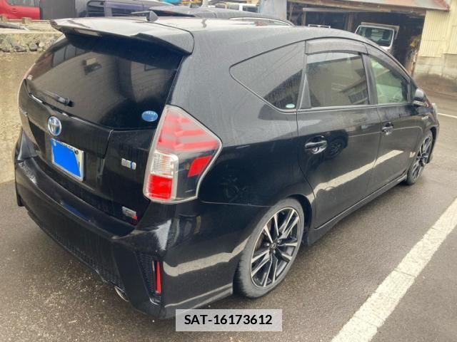 Toyota PRIUS ALPHA 2017-08 6305966-2