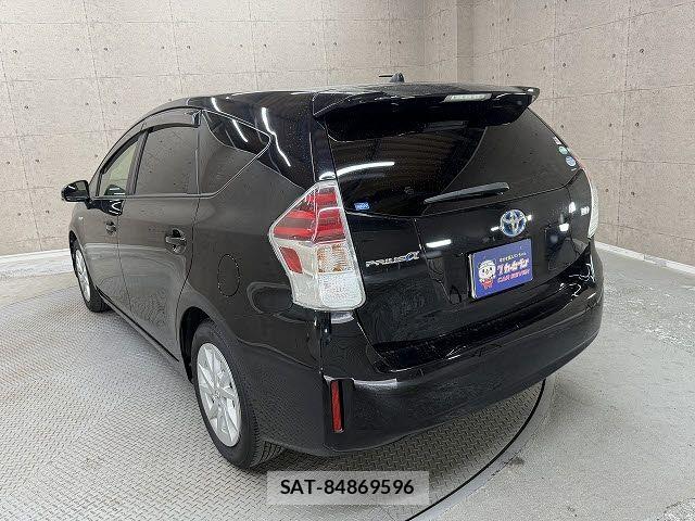 Toyota PRIUS ALPHA 2016-09 6614303-2