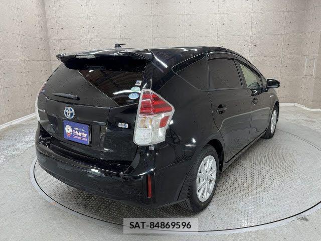 Toyota PRIUS ALPHA 2016-09 6614303-3
