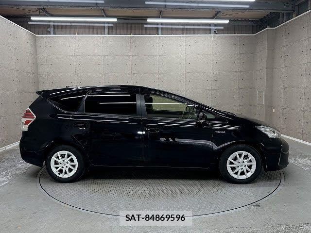 Toyota PRIUS ALPHA 2016-09 6614303-5