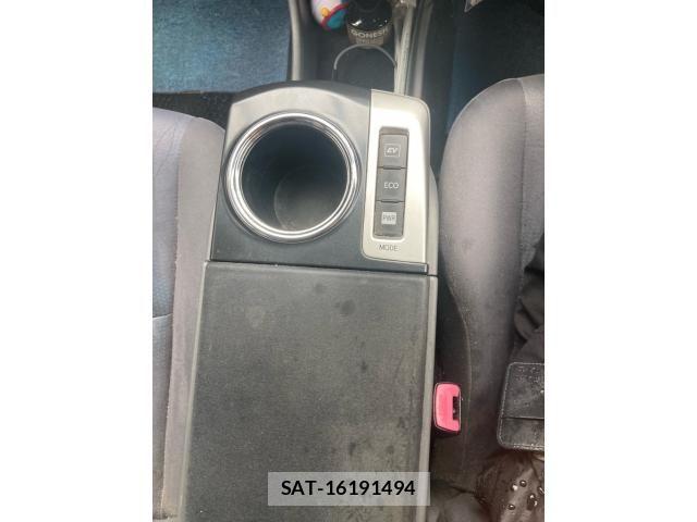 Toyota PRIUS ALPHA 2011-07 6642252-16