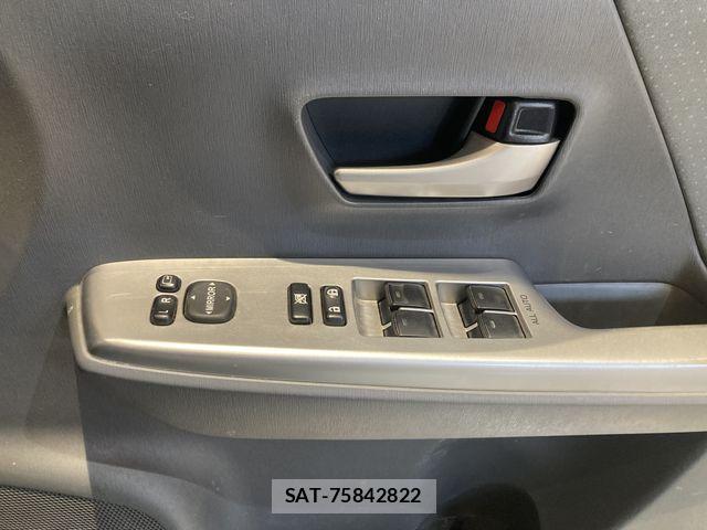Toyota PRIUS ALPHA 2012-01 6642254-24