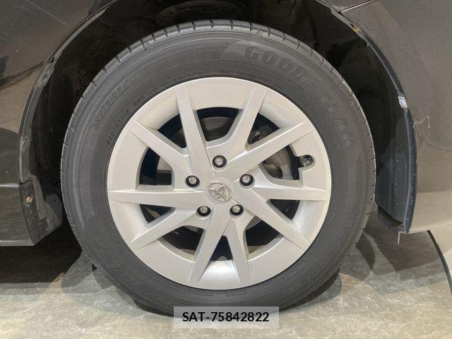 Toyota PRIUS ALPHA 2012-01 6642254-25