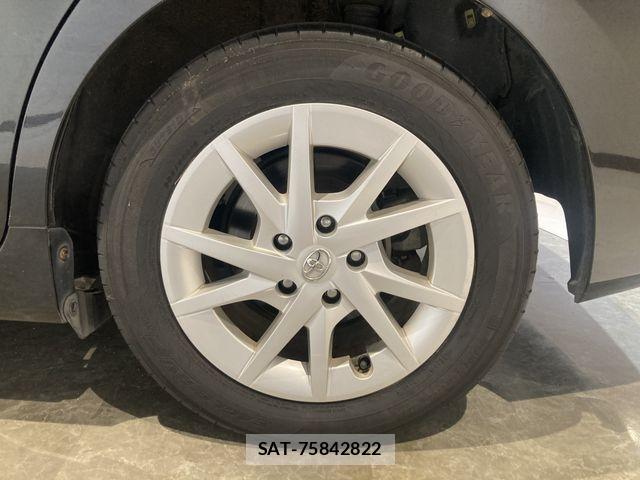 Toyota PRIUS ALPHA 2012-01 6642254-27