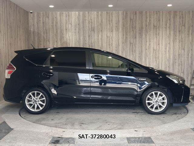 Toyota PRIUS ALPHA 2015-08 6642251-15