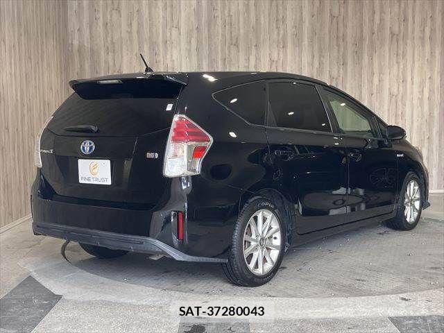 Toyota PRIUS ALPHA 2015-08 6642251-16